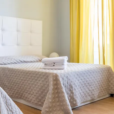 Travel Habitat Port Valencia. * Βαλένθια