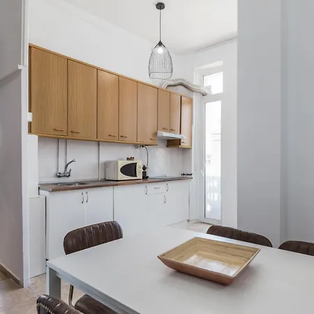 Travel Habitat Port Valencia. Βαλένθια