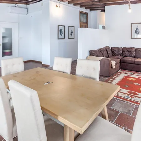 Travel Habitat Port Valencia. * Βαλένθια