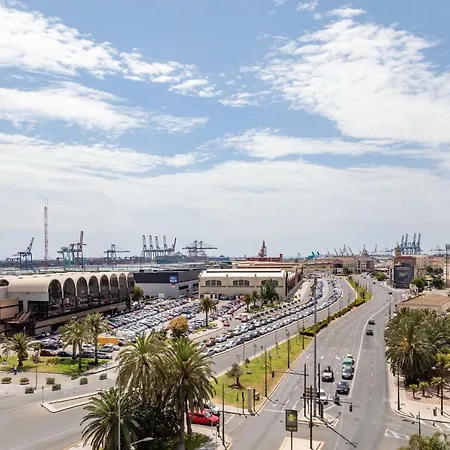 Travel Habitat Port Valencia. *