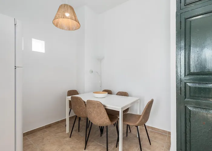 Travel Habitat Port Valencia. فالنسيا