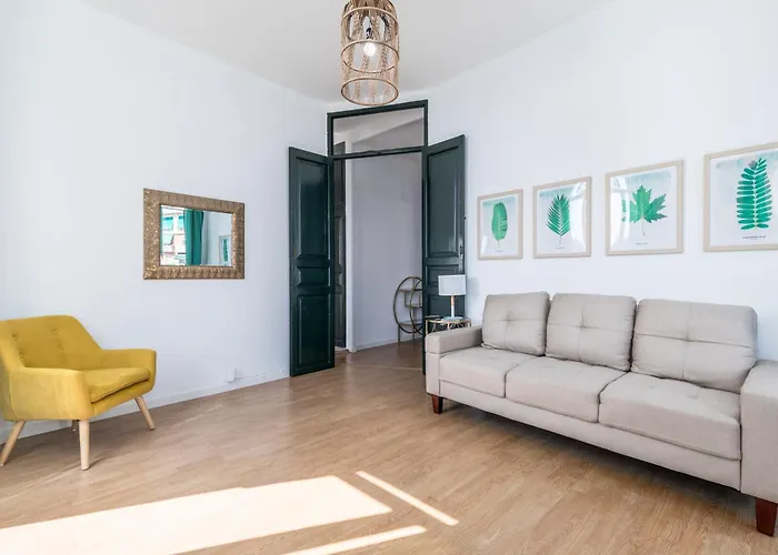 Travel Habitat Port Valencia. فالنسيا