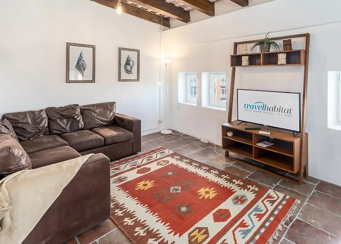 Travel Habitat Port Valencia.