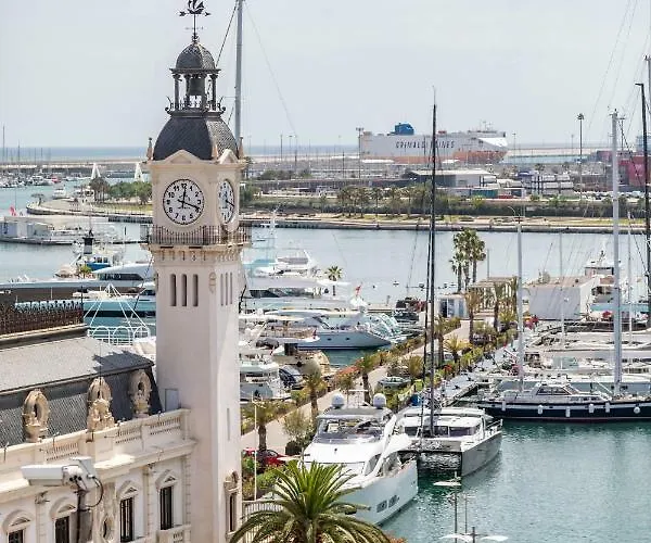 Travel Habitat Port Valencia. فالنسيا